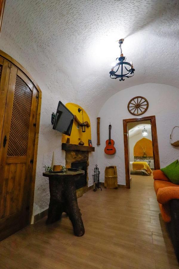 Holiday home Cuevas Cortijo Gachas